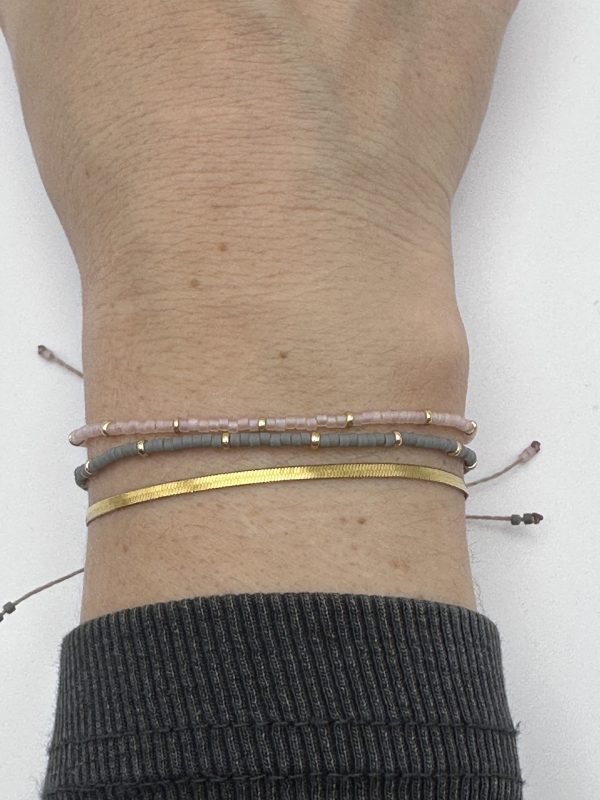 Armband Cadi Miyuki Spacer mittelgrau rosa, handgemacht in Klagenfurt